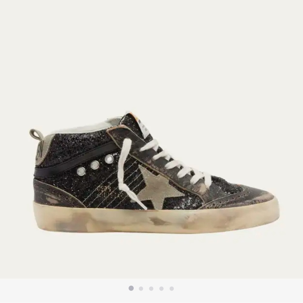 GOLDEN GOOSE
Mid Star Glitter Wing-Tip Sneakers